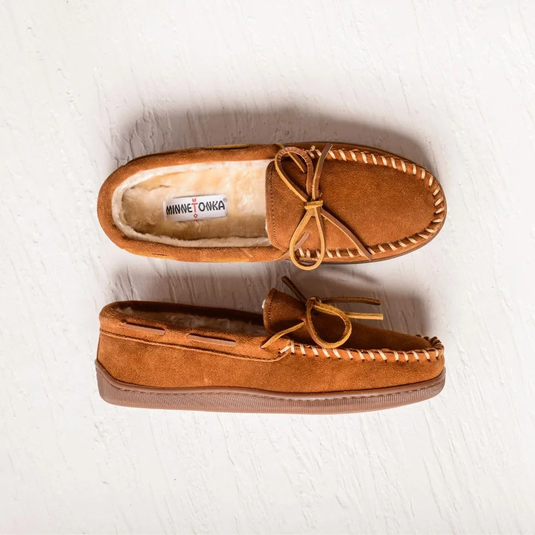 Minnetonka Men's Pile Lined Hardsole Slipper view 2