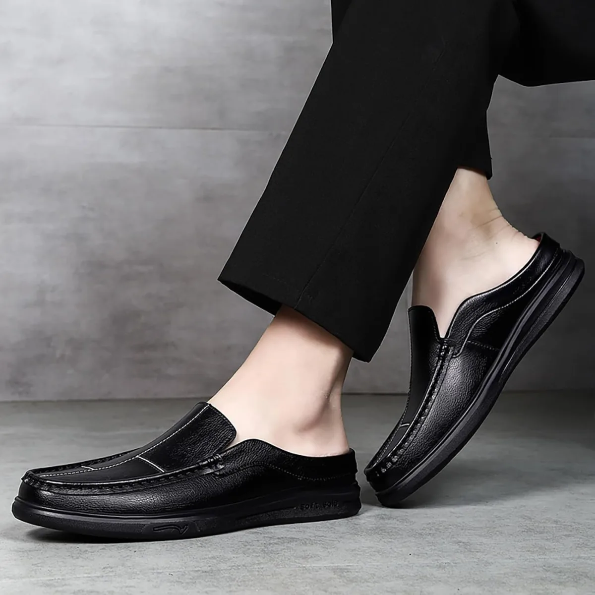 Men's Leather Flat Mules Comfortable Slip-on Round Toe Lightweight Non-Slip Ba view 2