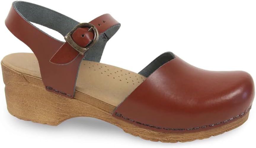 Sanita Women's Sansi Clog Brown Leather — Genuine Leather clog